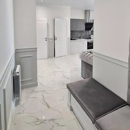Arcadia Sky Classic Lux Apartment