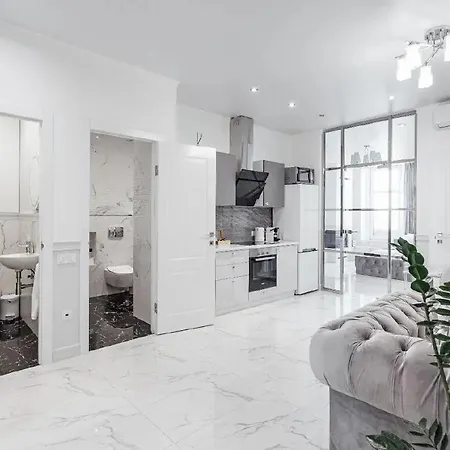 Arcadia Sky Classic Lux Apartment *